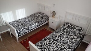 Schlafzimmer 2
