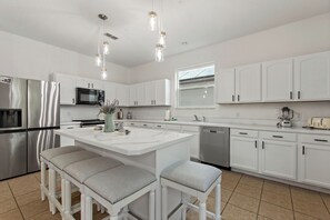 Kitchen counter bar