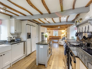 Kitchen | The Old Post House, Clovelly