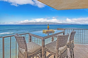 Royal Kahana 1010 May & June Specials at Remodeled Oceanfront Condo Getaway