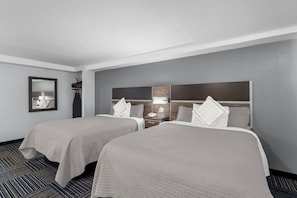Unit with 2 Queen size beds
