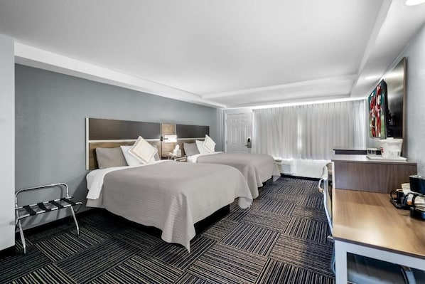 Unit with 2 Queen size beds