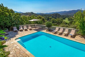Villa Emeraude image