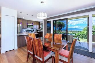 Stunning ocean view! 2/2 in the heart of Wailea
