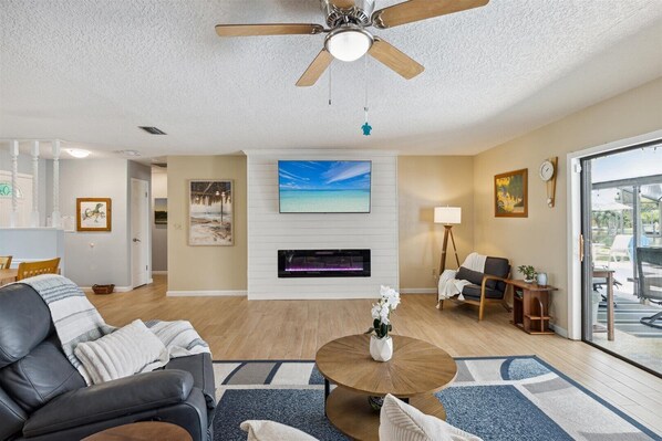 Living area with Smart TV