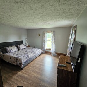 King bed w/ TV- 2nd floor