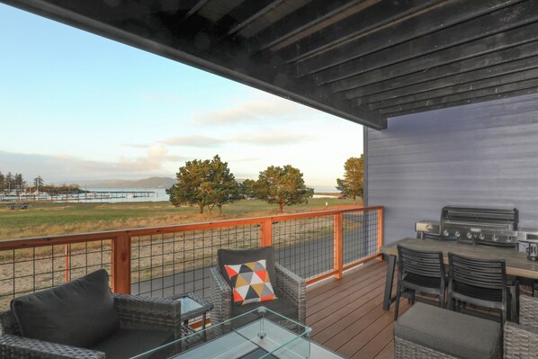 Hammond Vacation Rental | 4BR | 4BA | 2,183 Sq Ft | Stairs Required