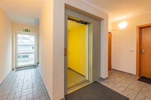 Aufzug aus der Tiefgarage