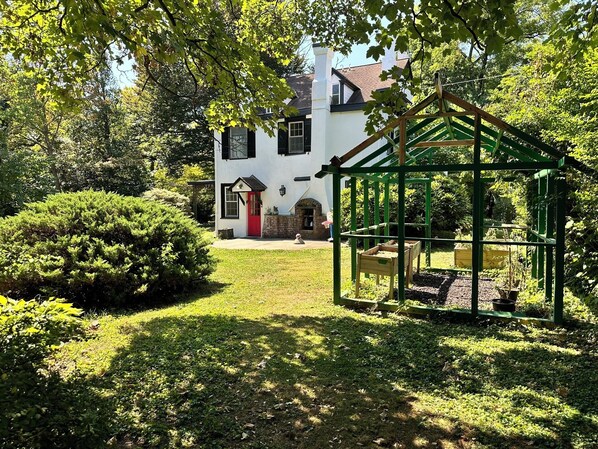 Beautiful View of House Through the Garden
