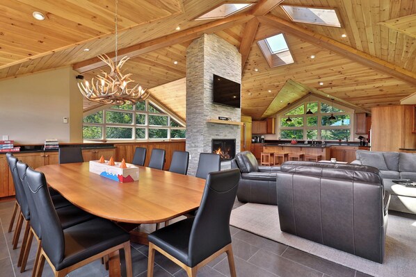 Welcome to The Vistas Home at Sunrise! This beautiful home features ski on/off access on Bear Mountain in Killington.
