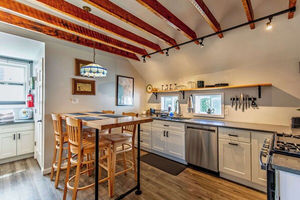 This gorgeous, bright, second floor apartment offers everything you could need to enjoy Burlington for a single night, or weeks at a time.