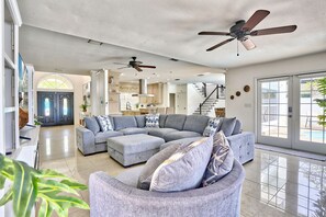 Spacious and Comfortable Living Room