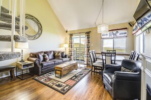 Living Room | Flat-Screen TV | Electric Fireplace | 1st Floor