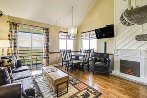 Living Room | Queen Sleeper Sofa | Electric Fireplace | 2-Story Property
