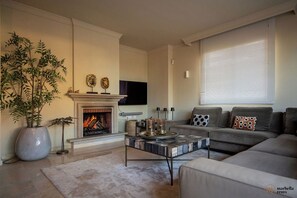 Spacious indoor lounge area.