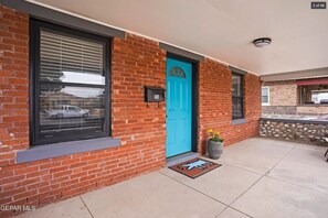 Front porch/Main entrance