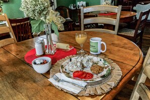 Furniture, Table, Dining Table, Food, Tabletop