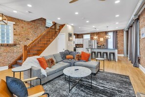 Home Decor, Architecture, Building, Furniture, Indoors