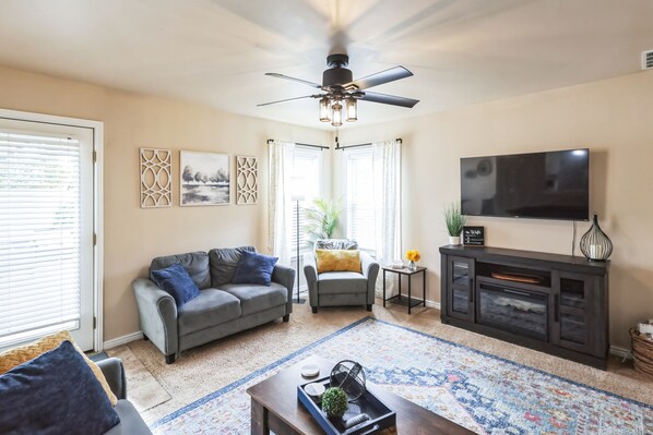 Furniture, Indoors, Living Room, Room, Home Decor