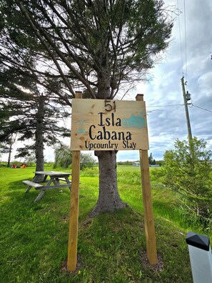 Welcome to Isla Cabana!  Where comfort meets charm!