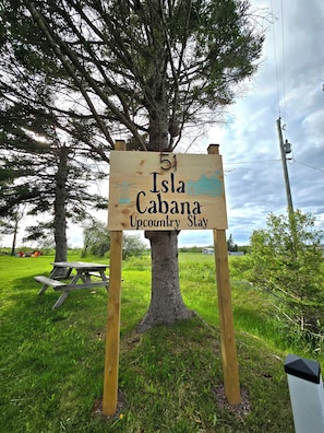 Welcome to Isla Cabana! Where comfort meets charm!