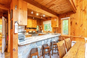 Where culinary magic happens! This kitchen is the heart of the home, perfect for creating delicious memories.