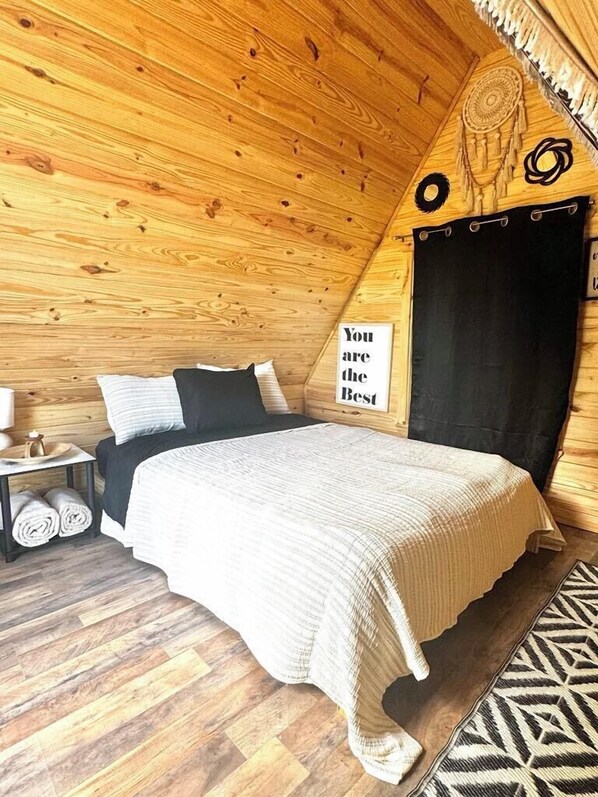 Queen size bed