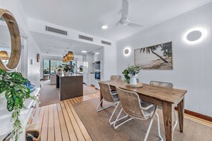 Dining room (1)