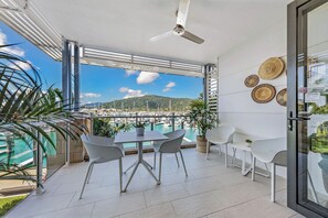 Balcony / Marina view (2)