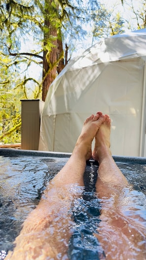 Bain à remous extérieur