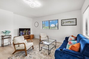 Comfort and Convenience 2/1 Rent (7262)
