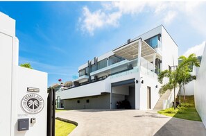 Luxury 5 Bedroom Modern Villa! (KBR17) (15609)