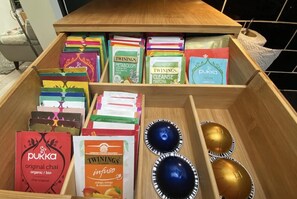 Tea, coffee pods and sugar ready on arrival. 
