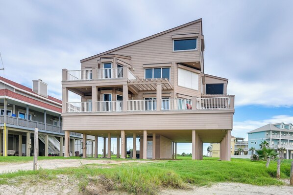 Galveston Vacation Rental | 5BR | 3BA | 2,587 Sq Ft | Stairs to Enter