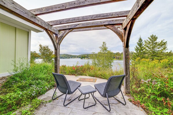 Hamilton Vacation Rental | 3BR | 2BA | 1,992 Sq Ft | 2 Steps to Enter