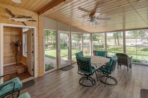 Awesome Screened In Porch