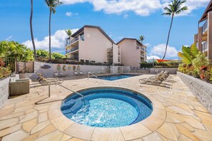 Hot Tub / Pool