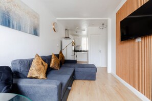 Living Room / Lounge