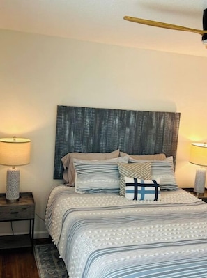 Queen size memory foam mattress