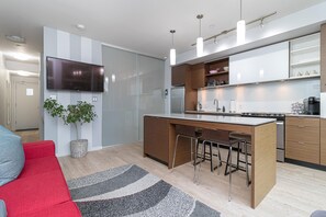 Fully equipped kitchen