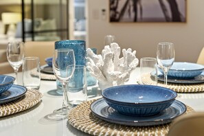 The elegant table set up