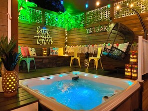 Bain à remous extérieur
