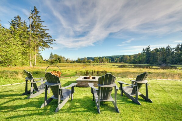 Port Ludlow Vacation Rental | 5BR | 3BA | 3,200 Sq Ft | Stairs Required