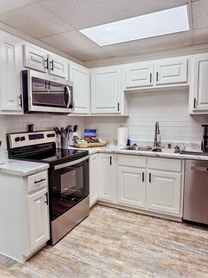 Full size stove