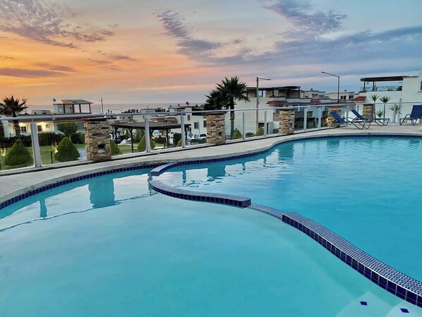 Stunning pool
