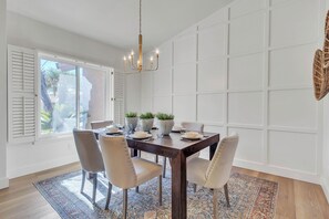 Dining space with seating for 6