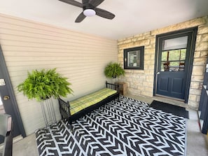 Screened in porch