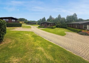 Rutland Lodge (Pet) - Rutland Lodges at Greetham Valley, Greetham