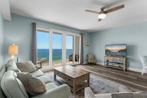 Spectacular Ocean Views!