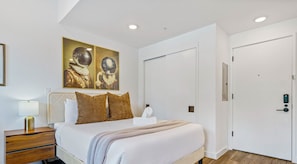 Extremely comfortable queen bed and luxury hotel quality linens